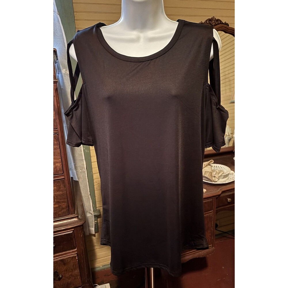 Unbranded Size Medium Women’s Cold Shoulder Blouse 36” Bust